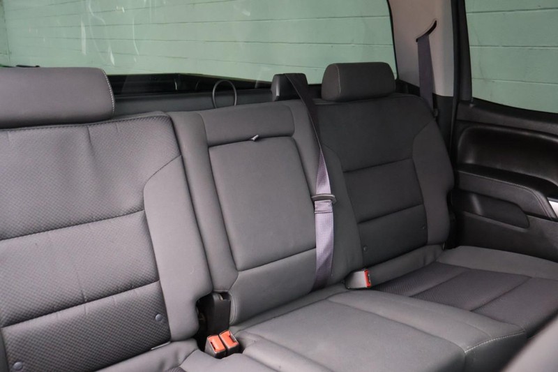 Chevrolet Silverado 1500 Vehicle Full-screen Gallery Image 22