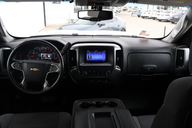 Chevrolet Silverado 1500 Vehicle Full-screen Gallery Image 23