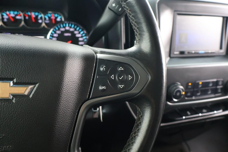 Chevrolet Silverado 1500 Vehicle Full-screen Gallery Image 27