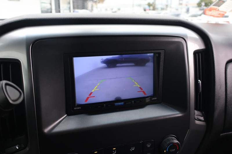 Chevrolet Silverado 1500 Vehicle Full-screen Gallery Image 30