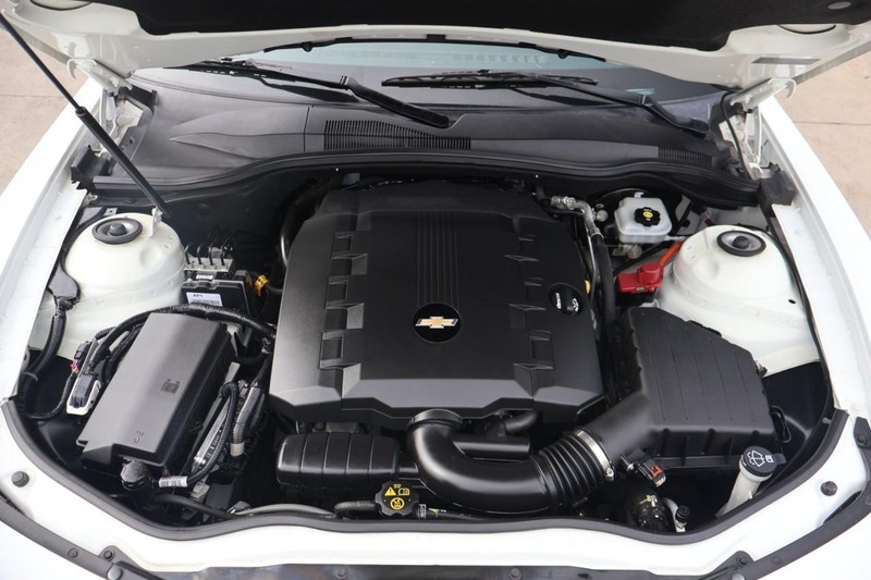 Chevrolet Camaro Vehicle Full-screen Gallery Image 12