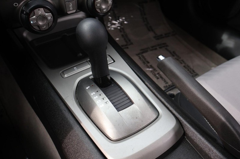 Chevrolet Camaro Vehicle Full-screen Gallery Image 27