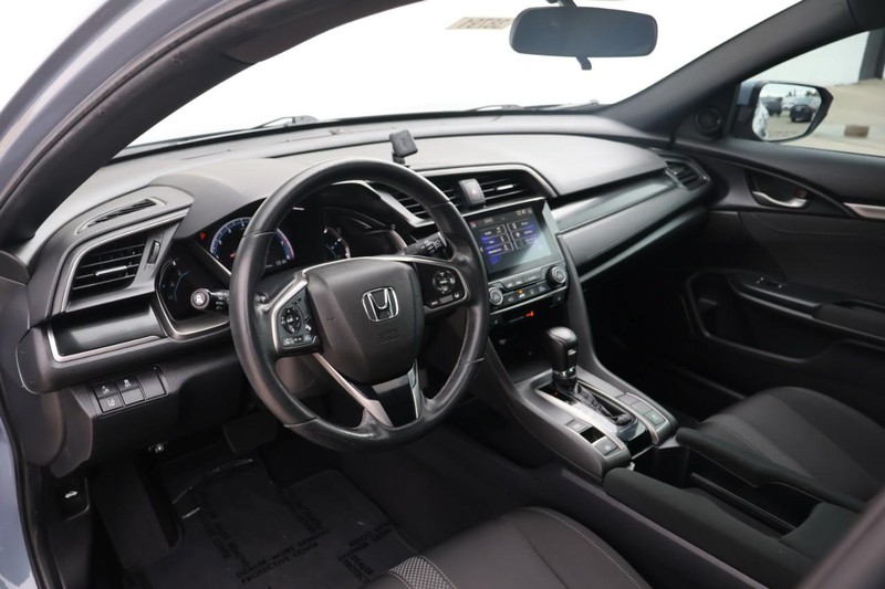 Honda Civic Hatchback Vehicle Full-screen Gallery Image 16