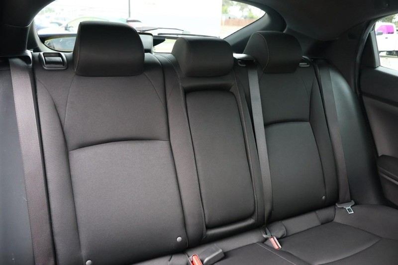 Honda Civic Hatchback Vehicle Full-screen Gallery Image 22