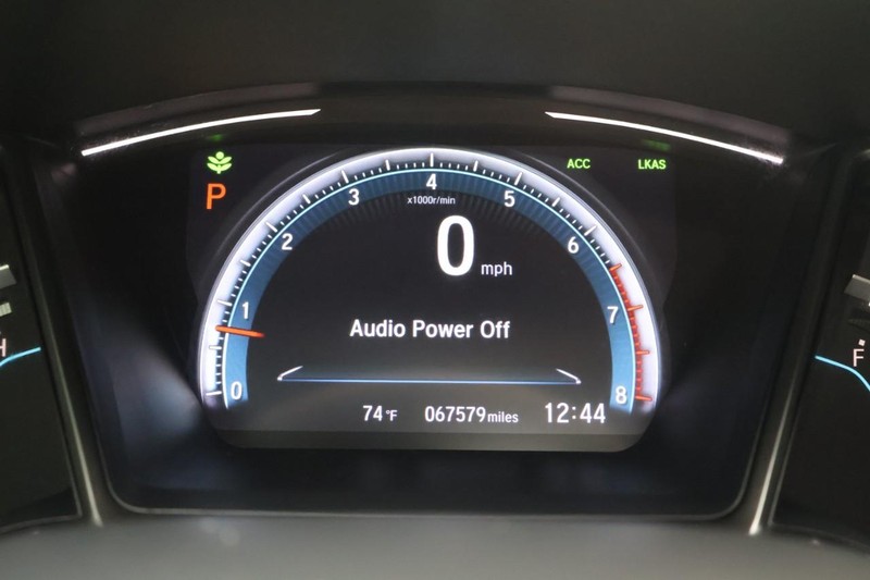 Honda Civic Hatchback Vehicle Full-screen Gallery Image 24