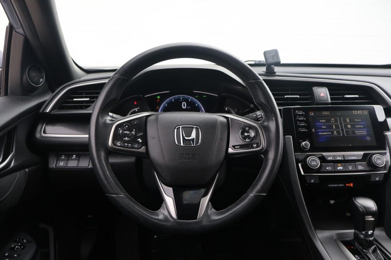 Honda Civic Hatchback Vehicle Full-screen Gallery Image 25