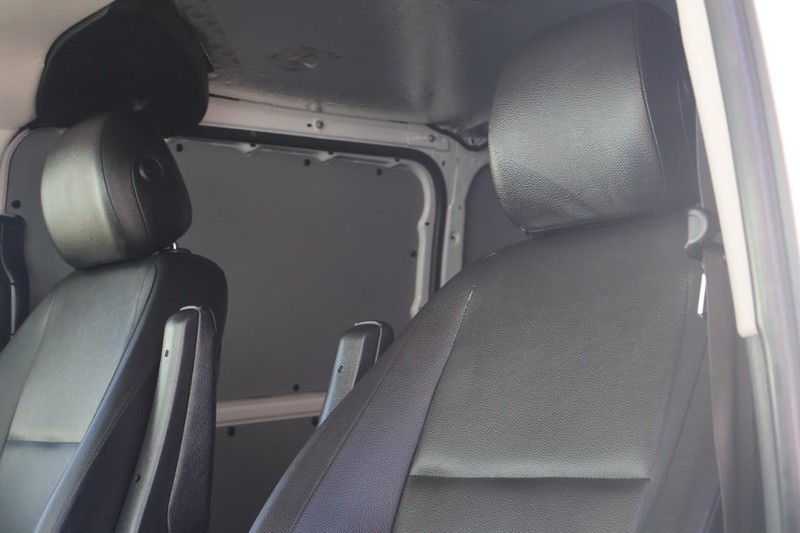 Mercedes-Benz Metris Cargo Van Vehicle Full-screen Gallery Image 19