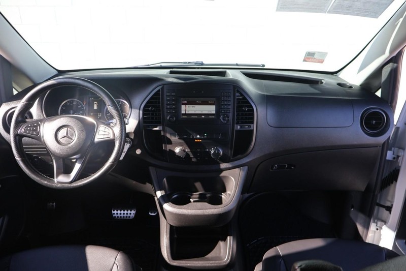 Mercedes-Benz Metris Cargo Van Vehicle Full-screen Gallery Image 22