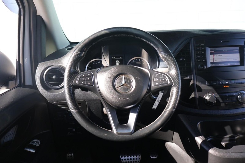 Mercedes-Benz Metris Cargo Van Vehicle Full-screen Gallery Image 24