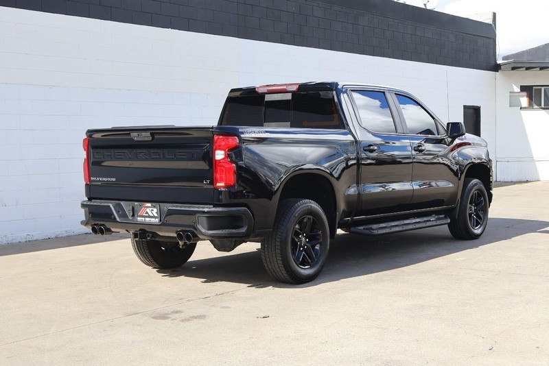 Chevrolet Silverado 1500 Vehicle Full-screen Gallery Image 05