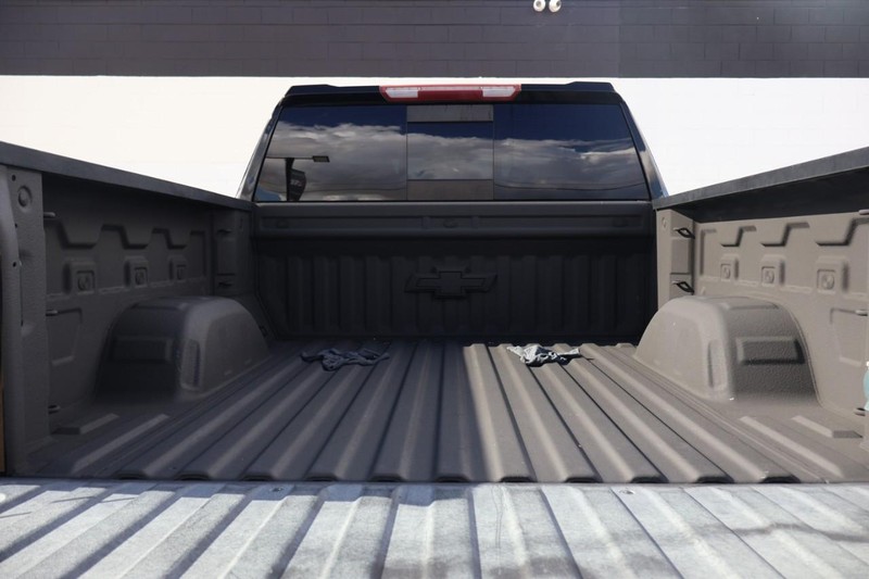 Chevrolet Silverado 1500 Vehicle Full-screen Gallery Image 08