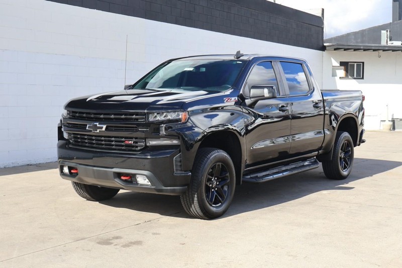 Chevrolet Silverado 1500 Vehicle Full-screen Gallery Image 11