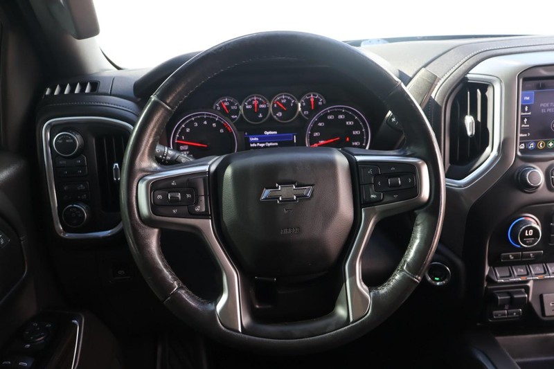 Chevrolet Silverado 1500 Vehicle Full-screen Gallery Image 26