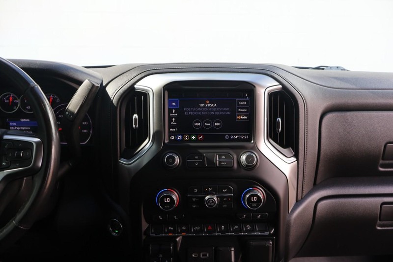 Chevrolet Silverado 1500 Vehicle Full-screen Gallery Image 30