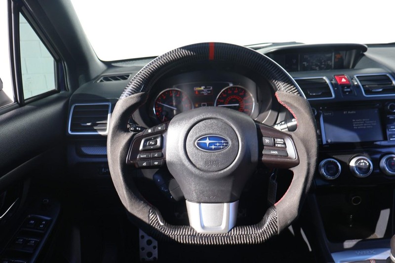Subaru WRX Vehicle Full-screen Gallery Image 24