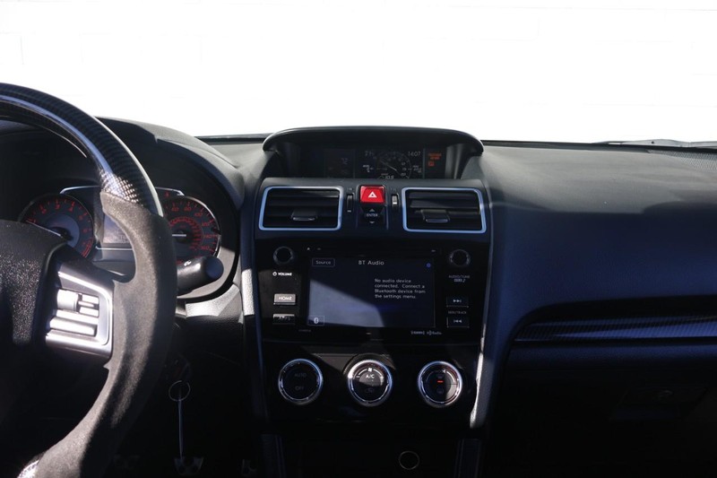 Subaru WRX Vehicle Full-screen Gallery Image 27