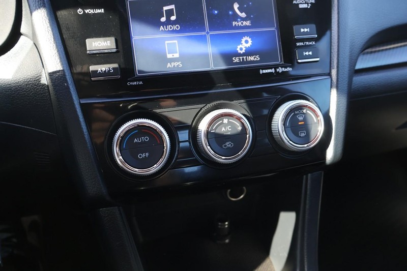 Subaru WRX Vehicle Full-screen Gallery Image 30