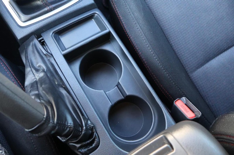 Subaru WRX Vehicle Full-screen Gallery Image 32