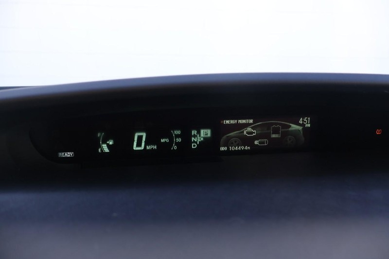 Toyota Prius Vehicle Full-screen Gallery Image 26