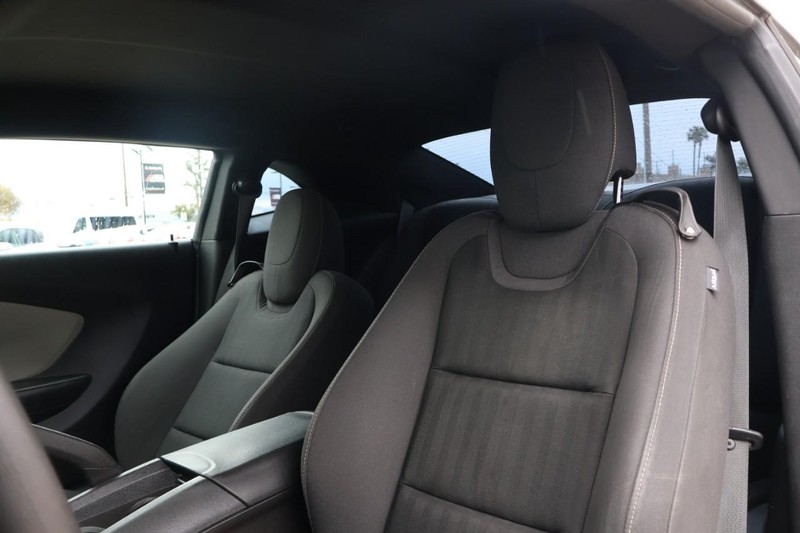 Chevrolet Camaro Vehicle Full-screen Gallery Image 17