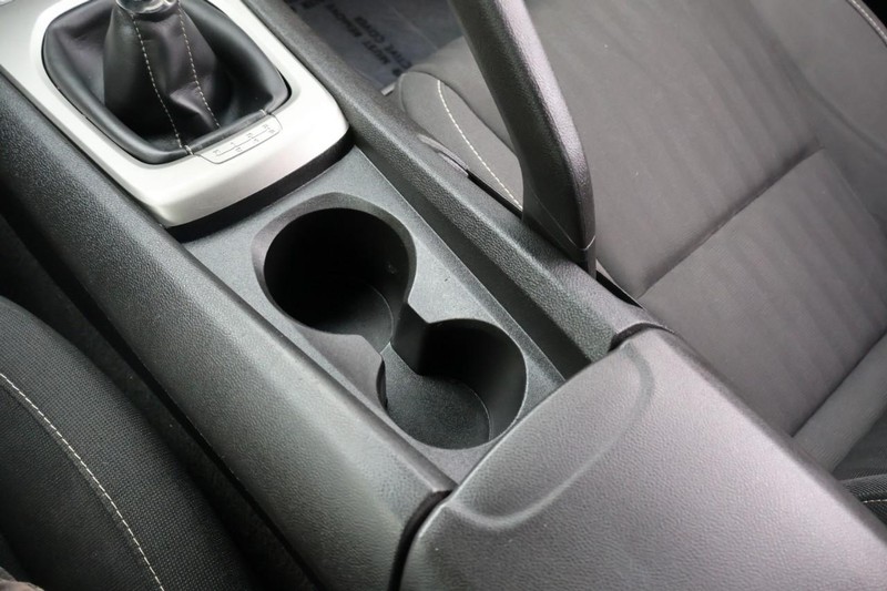 Chevrolet Camaro Vehicle Full-screen Gallery Image 31