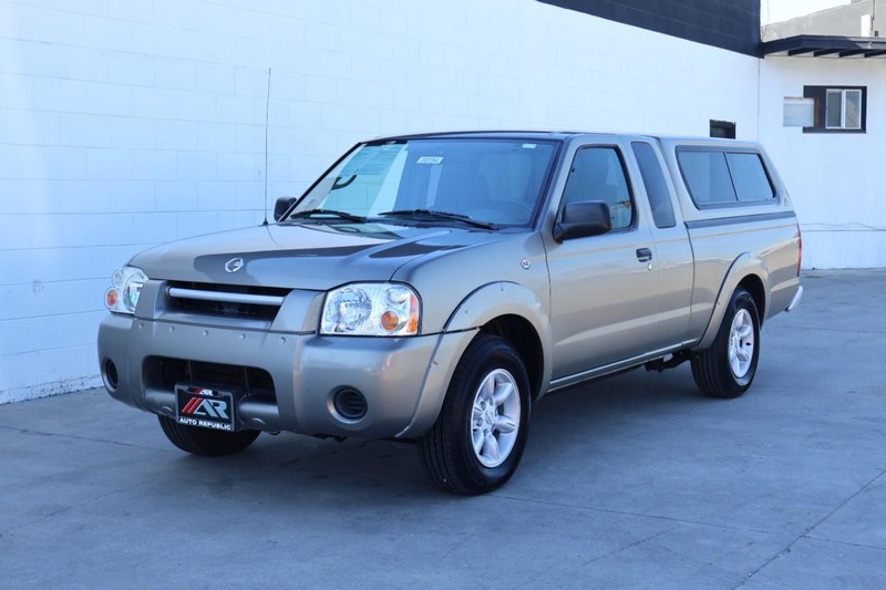 Nissan Frontier 2WD Vehicle Full-screen Gallery Image 11