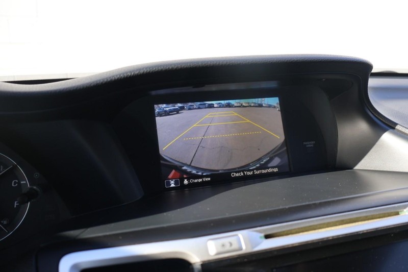 Honda Accord Coupe Vehicle Full-screen Gallery Image 29