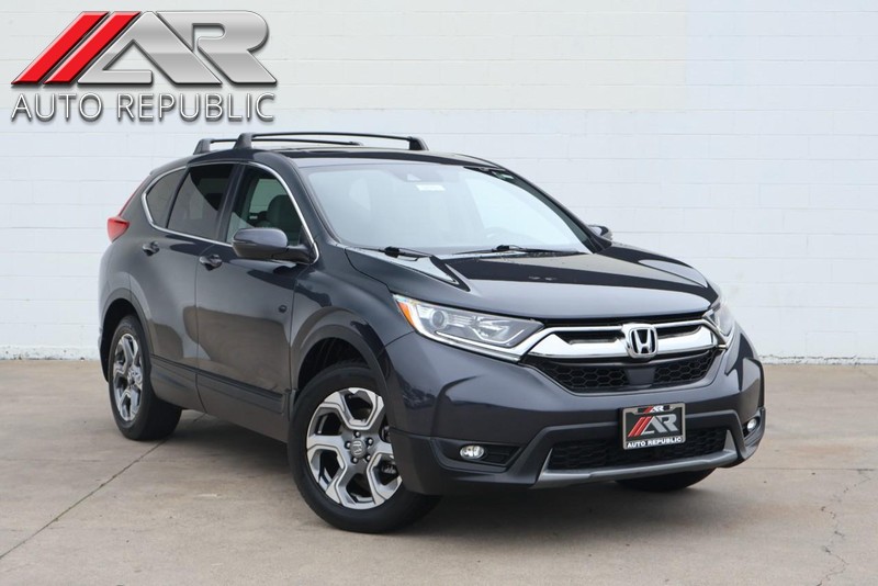 Honda CR-V Vehicle Full-screen Gallery Image 01