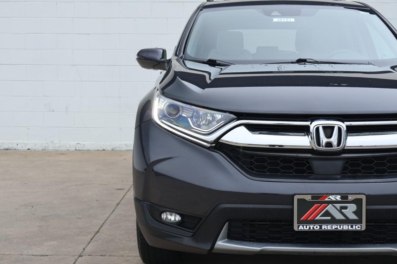 Honda CR-V Vehicle Full-screen Gallery Image 03