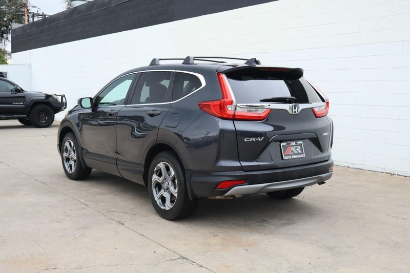 Honda CR-V Vehicle Full-screen Gallery Image 09