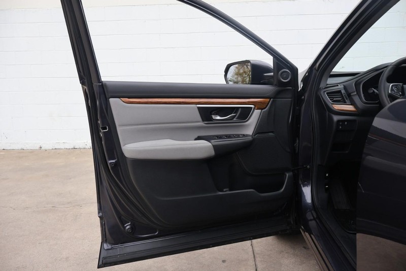 Honda CR-V Vehicle Full-screen Gallery Image 14