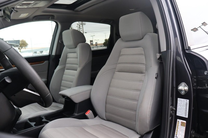 Honda CR-V Vehicle Full-screen Gallery Image 18