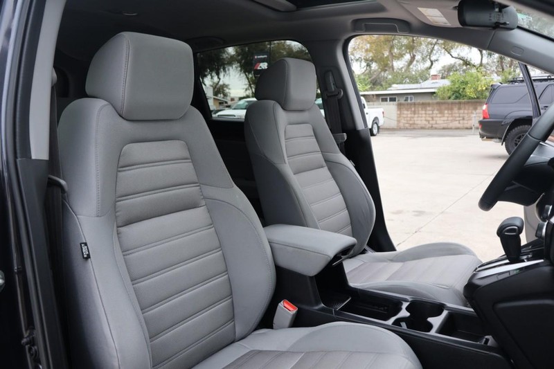 Honda CR-V Vehicle Full-screen Gallery Image 21