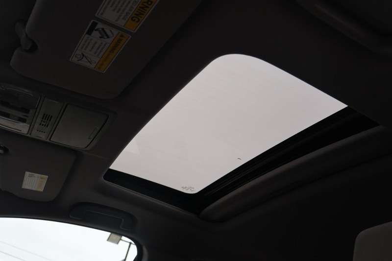 Honda CR-V Vehicle Full-screen Gallery Image 37