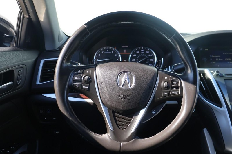 Acura TLX Vehicle Full-screen Gallery Image 24