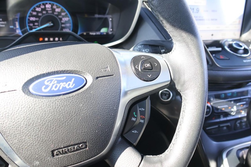 Ford C-Max Energi Vehicle Full-screen Gallery Image 27