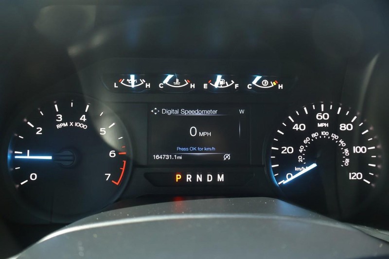 Ford F-150 Vehicle Full-screen Gallery Image 23