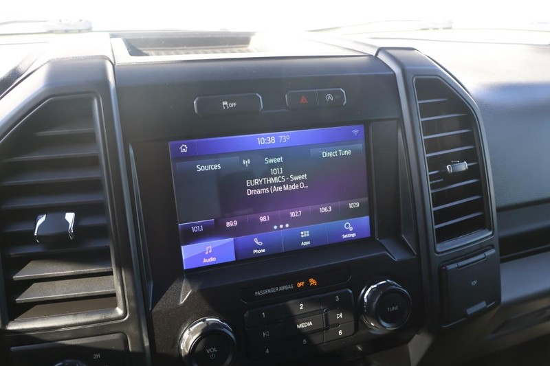 Ford F-150 Vehicle Full-screen Gallery Image 28