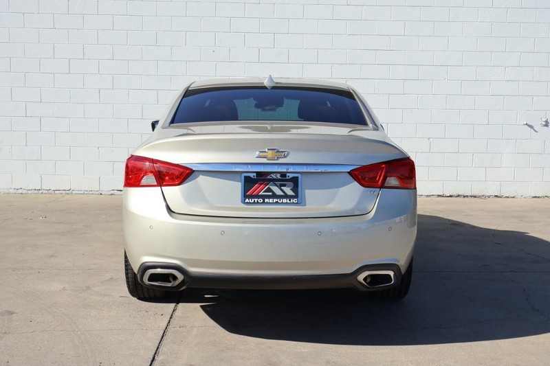 Chevrolet Impala Vehicle Full-screen Gallery Image 06