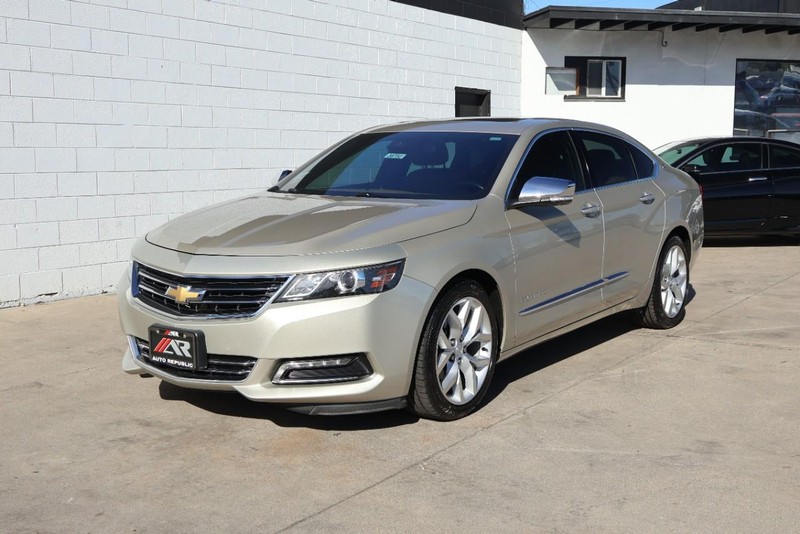 Chevrolet Impala Vehicle Full-screen Gallery Image 11