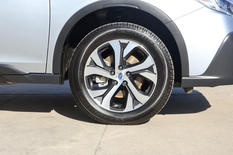 Subaru Outback Vehicle Full-screen Gallery Image 14