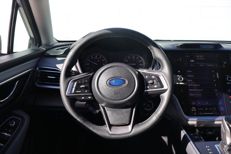 Subaru Outback Vehicle Full-screen Gallery Image 25