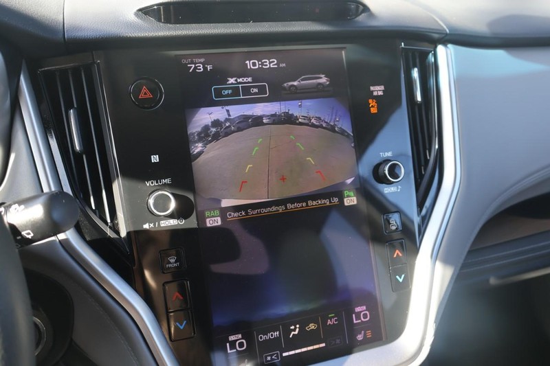 Subaru Outback Vehicle Full-screen Gallery Image 31