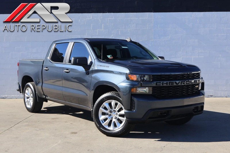 Chevrolet Silverado 1500 LTD Vehicle Full-screen Gallery Image 01