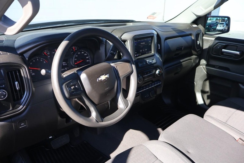 Chevrolet Silverado 1500 LTD Vehicle Full-screen Gallery Image 14