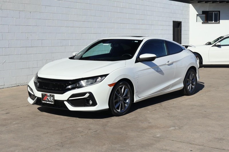 Honda Civic Coupe Vehicle Full-screen Gallery Image 11