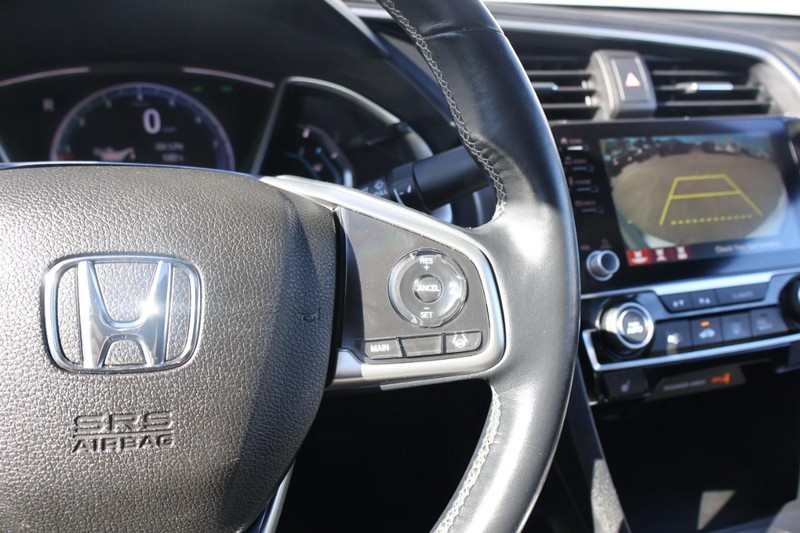 Honda Civic Coupe Vehicle Full-screen Gallery Image 26