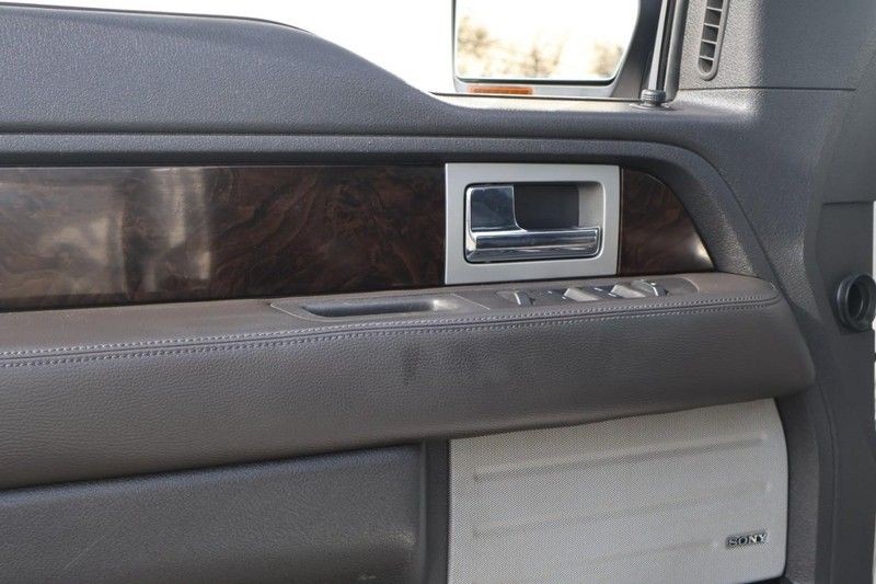 Ford F-150 Vehicle Full-screen Gallery Image 15