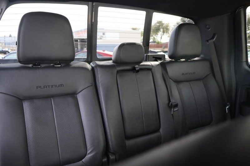 Ford F-150 Vehicle Full-screen Gallery Image 21