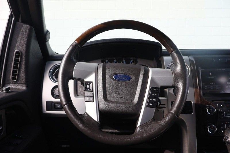 Ford F-150 Vehicle Full-screen Gallery Image 25